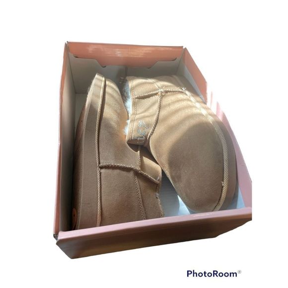 NWT JUICY COUTURE ANKLE BOOTS - Picture 1 of 7